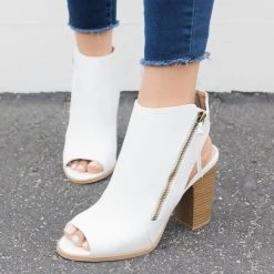 Qupid Shoes Tassel Zipper Chunky Heel Booties