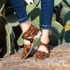 ARider Girl Twisted Cut-Out Flats