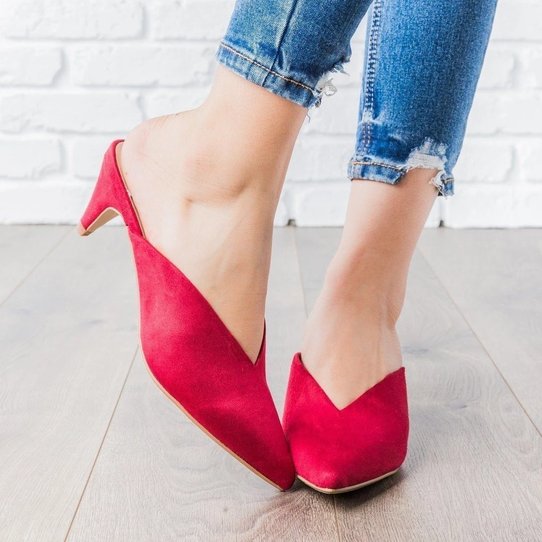 Delicious Shoes V-Cut Kitten Heels 26 Delicious Shoes V-Cut Kitten Heels