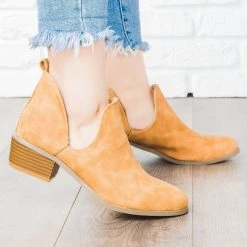 Soho Elite Newest Arrivals V-Cut Low Heeled Booties