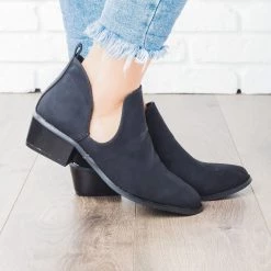 Soho Elite Newest Arrivals V-Cut Low Heeled Booties