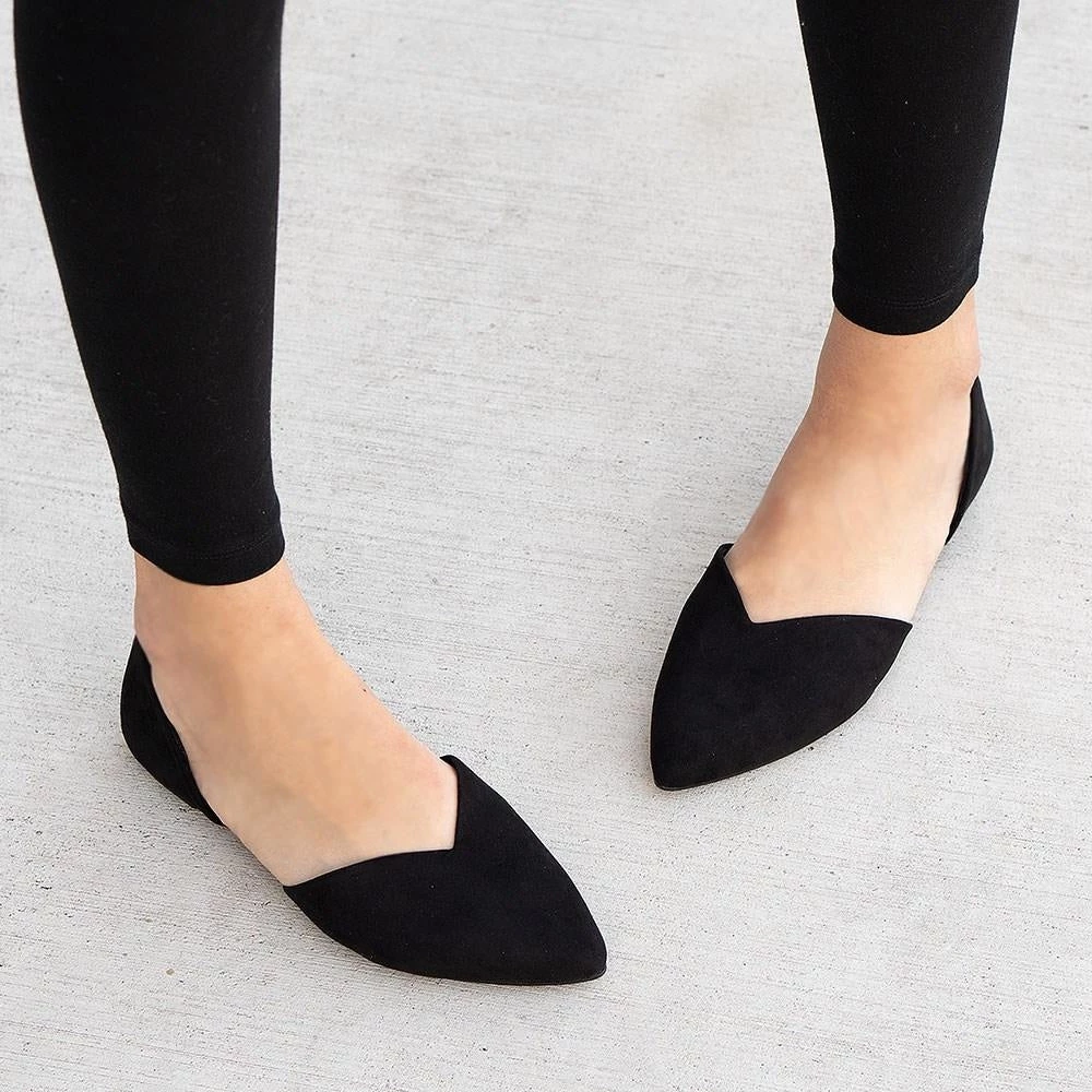 Qupid Shoes V-Dip Simple Flats 2 Qupid Shoes V-Dip Simple Flats