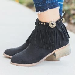 Lovmark Western Fringe Ankle Booties