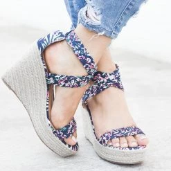 Qupid Shoes Woven Criss Cross Espadrille Wedges